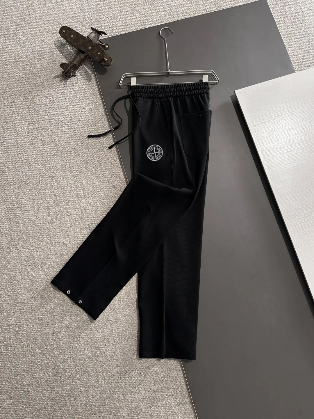 🅿️400 next day shipping Stone Island 2025 spring and summer new elastic band casual pants, thin counter custom fabrics, high breathability and comfort, impeccable details, brand element design concept, reflecting high quality. It feels delicate and soft! It presents a casual cut and the upper body shape is great! Size: M-4XL